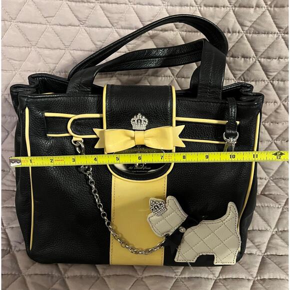 MY FLAT IN LONDON DEBUTANTE BLACK & CREAM SOFT LEATHER BOWTIE SATCHEL - Picture 10 of 14